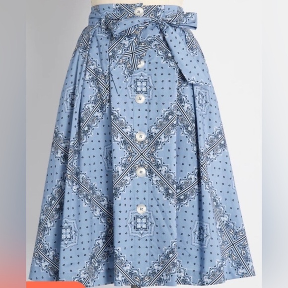 Modcloth Taming the Wild West A-Line Skirt in Blue Bandana - Size M - Picture 1 of 5
